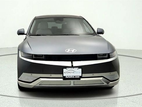 Used 2024 Hyundai Ioniq 5 Limited AWD/4WD image 2