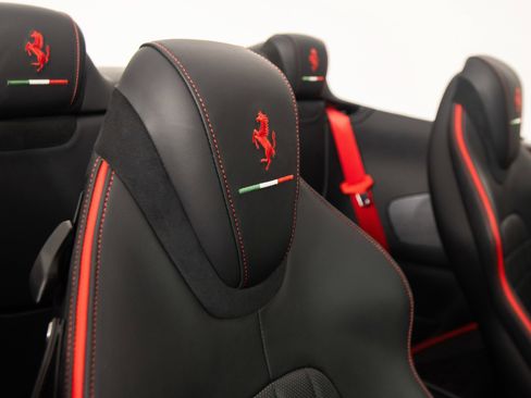 Certified 2025 Ferrari Roma Spider RWD image 27