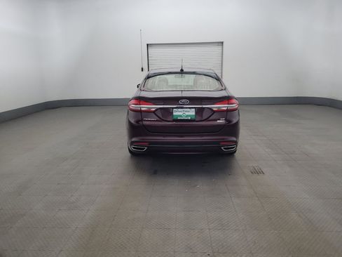 Used 2018 Ford Fusion SE w/ Fusion SE Technology Package AWD/4WD image 6