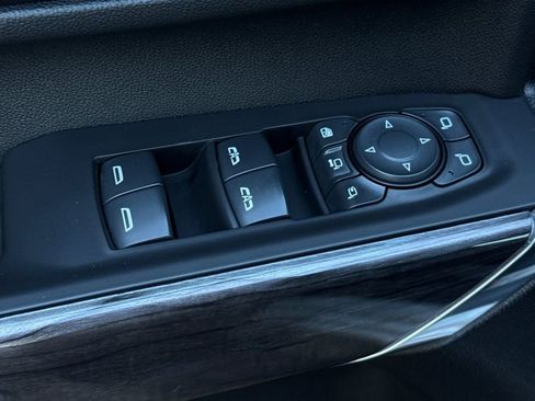 Certified 2021 Chevrolet Silverado 2500 LTZ w/ LTZ Plus Package image 12