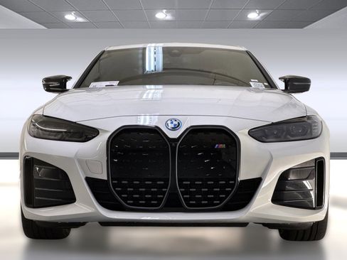 Certified 2023 BMW i4 M50 w/ Premium Package image 5