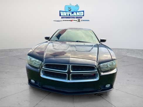 Used 2014 Dodge Charger SXT RWD image 8