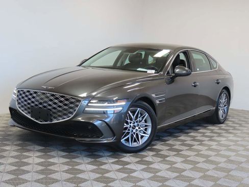 Used 2025 Genesis G80 2.5T image 1