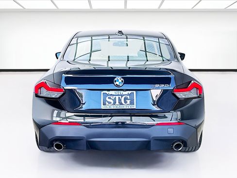 Used 2023 BMW 230i Coupe w/ Convenience Package RWD image 5