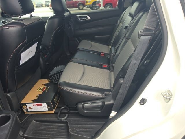 Used 2020 Nissan Pathfinder SV w/ Rock Creek Edition FWD image 9