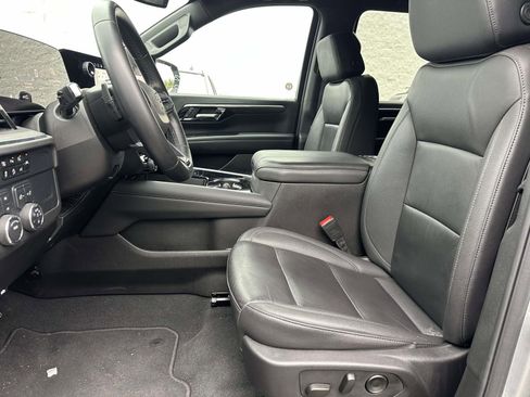 Certified 2025 Chevrolet Suburban Z71 AWD/4WD image 22