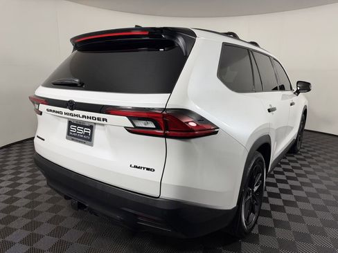 Used 2026 Toyota Grand Highlander AWD Hybrid image 5