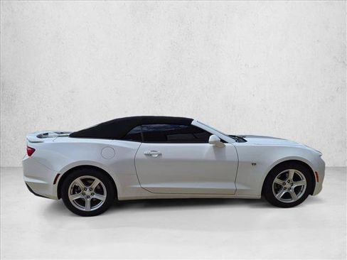 Used 2020 Chevrolet Camaro LT RWD image 4