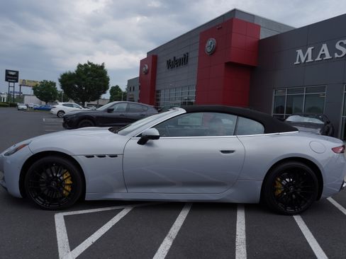 New 2025 Maserati GranCabrio Modena image 6