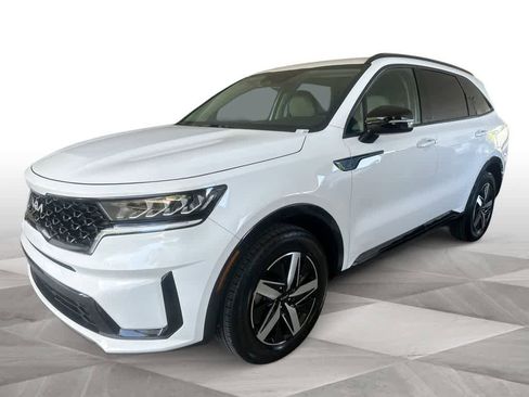Certified 2023 Kia Sorento S FWD image 1