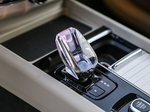 New 2026 Volvo XC60 B5 Ultra image 19