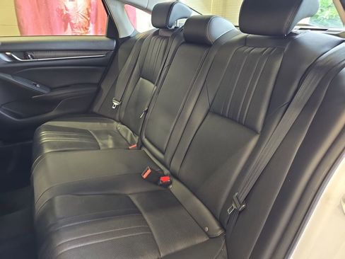 Used 2021 Honda Accord EX-L image 14
