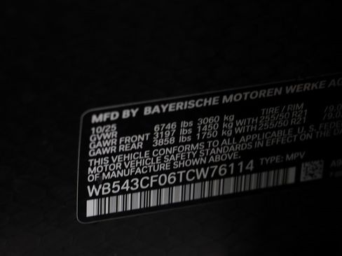 New 2026 BMW iX xDrive45 w/ Premium Package image 24
