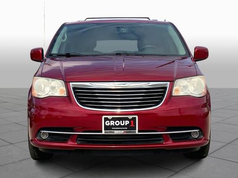 Used 2014 Chrysler Town & Country Touring w/ Trailer Tow Group image 3