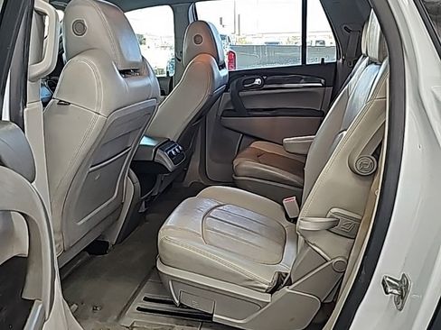 Used 2016 Buick Enclave Leather image 18