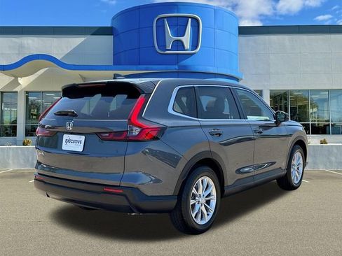 Used 2023 Honda CR-V EX image 2