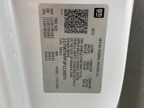 Used 2023 GMC Savana 2500 w/ Driver Convenience Package image 23