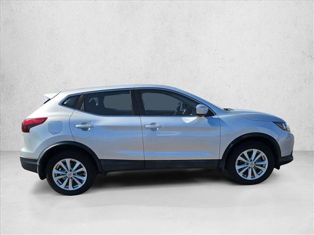 Used 2017 Nissan Rogue Sport S w/ S Appearance Package AWD/4WD image 4