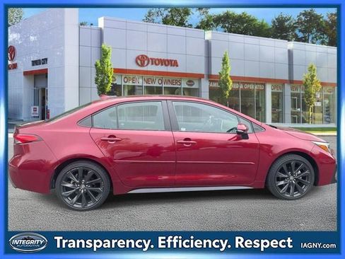 Used 2023 Toyota Corolla XSE w/ Carpet Mat Package (TMS) FWD image 5
