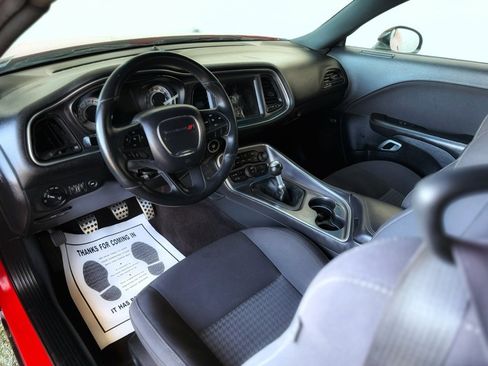 Used 2018 Dodge Challenger T/A image 16