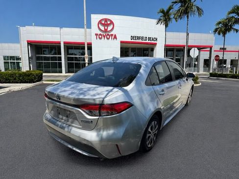 Used 2022 Toyota Corolla LE FWD image 8