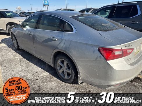 Used 2016 Chevrolet Malibu LS image 2