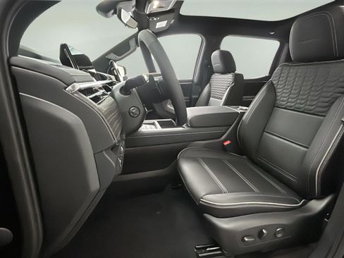 New 2025 GMC Sierra EV Denali image 14