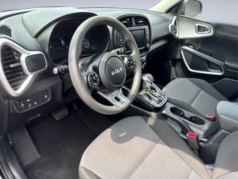 Used 2022 Kia Soul LX w/ Technology Package FWD image 13