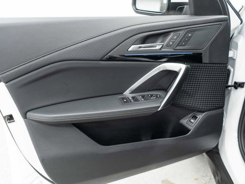 Used 2025 BMW X2 xDrive28i w/ Convenience Package image 14