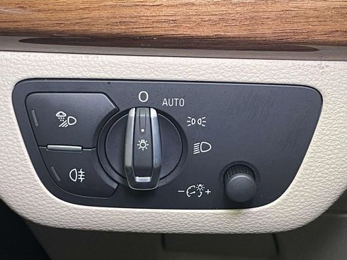 Certified 2023 Audi Q5 2.0T Premium w/ Convenience Package AWD/4WD image 37