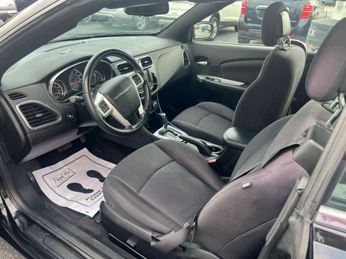 Used 2013 Chrysler 200 Touring FWD image 11