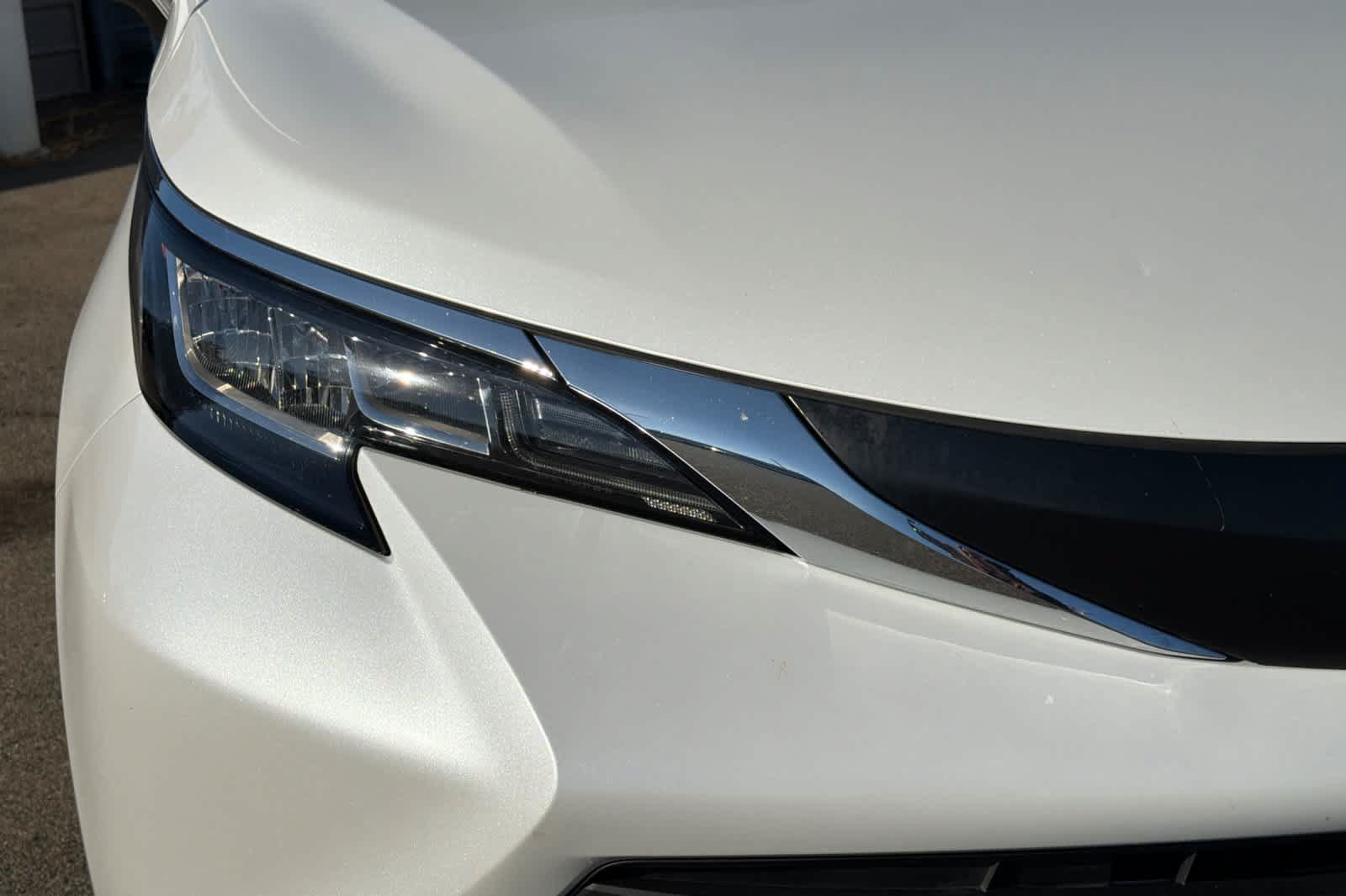 Used 2023 Toyota Sienna XLE FWD image 17