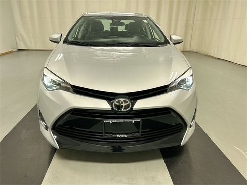 Used 2018 Toyota Corolla L image 3