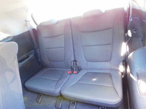 Used 2013 Kia Sorento LX image 6