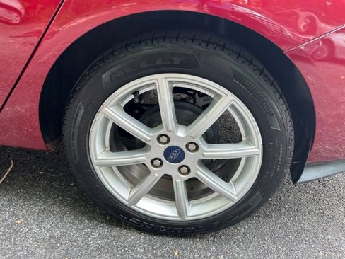 Used 2014 Ford Fiesta SE w/ Equipment Group 201B FWD image 33