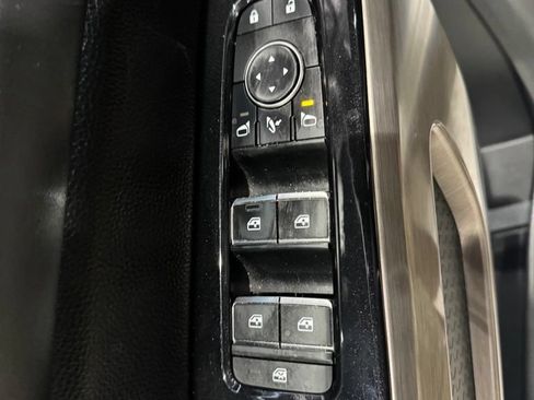 Used 2022 Nissan Pathfinder Platinum w/ Cargo Package AWD/4WD image 13