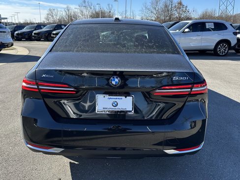 Used 2026 BMW 530i xDrive image 9