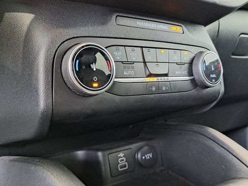Used 2025 Ford Escape ST-Line FWD image 16