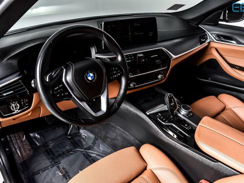 Used 2022 BMW 530i xDrive w/ Convenience Package image 17