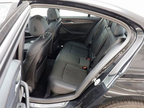 Certified 2023 BMW 530i xDrive w/ Premium Package image 16