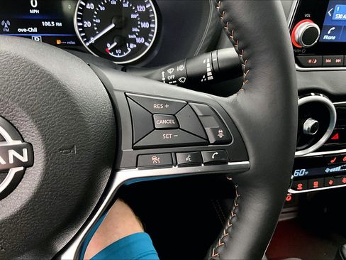 New 2025 Nissan Sentra SR w/ SR Premium Package FWD image 48