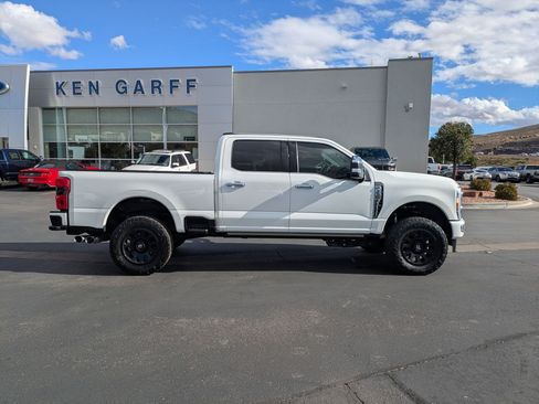Used 2024 Ford F350 Platinum w/ FX4 Off-Road Package image 2
