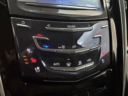 Used 2017 Cadillac Escalade ESV Luxury image 31