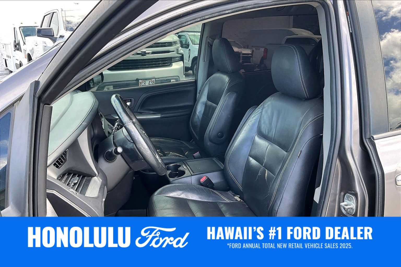 Used 2016 Toyota Sienna SE FWD image 11