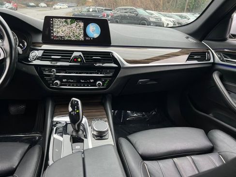 Used 2019 BMW 530i w/ Convenience Package image 14
