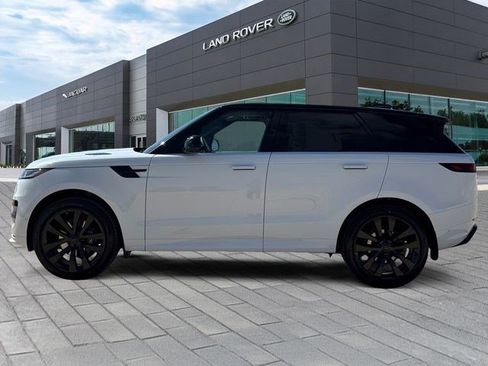 New 2026 Land Rover Range Rover Sport Dynamic SE image 2