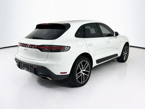 Certified 2025 Porsche Macan AWD/4WD image 9