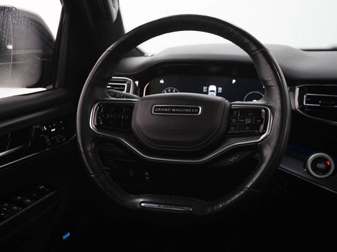 Used 2022 Jeep Grand Wagoneer Series II AWD/4WD image 20