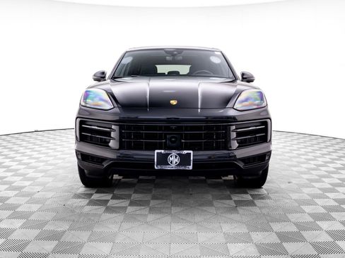 Used 2024 Porsche Cayenne S image 9