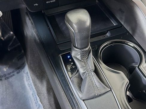 Used 2020 Toyota Camry SE image 32